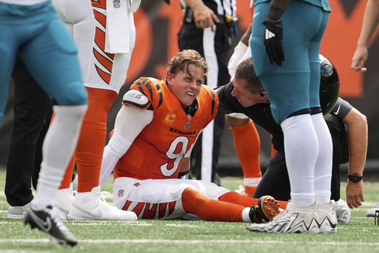 Bengals QB Joe Burrow undergoes surgery on injured left toe